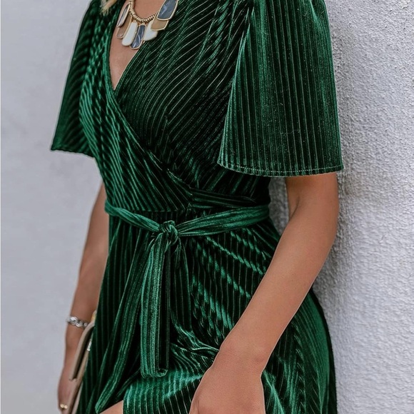 Simplee Apparel Green Flutter Sleeve Wrap Dress - Picture 4 of 13
